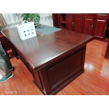 办公桌